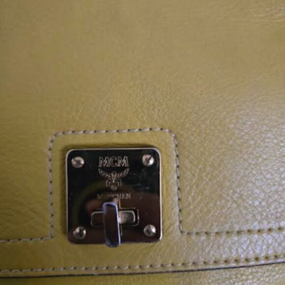 Authentic MCM handbag - Picture 8 of 9